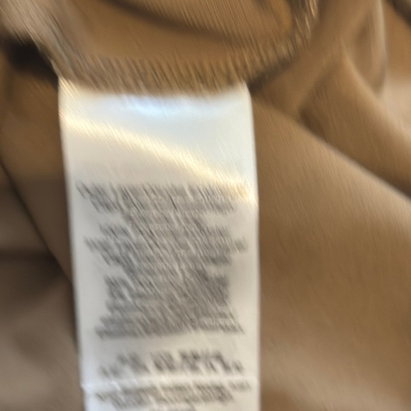 DKNY Tan and Cream 3/4 Sleeve Boxy Blouse - NWOT - Picture 7 of 7